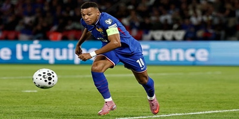 Lực lượng ra sân Pháp vs Azerbaijan mới nhất